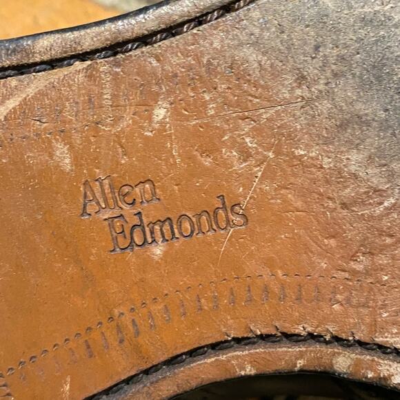 Allen Edmonds McClain Leather Black Wingtip Lace Up Shoe Mens 13B main image 10